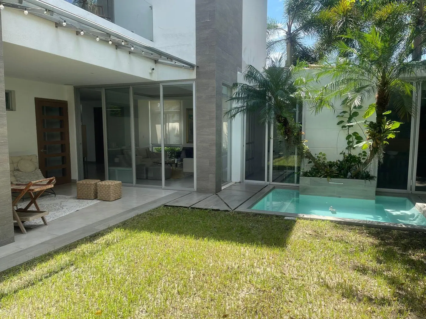 Linda Casa de Alquiler en Isla Mocoli, foto 1