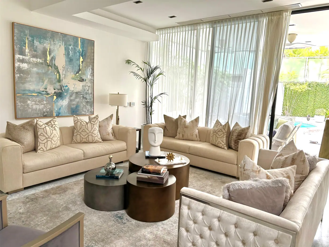 Moderna y Elegante Casa con Piscina en Isla Mocolí, foto 1