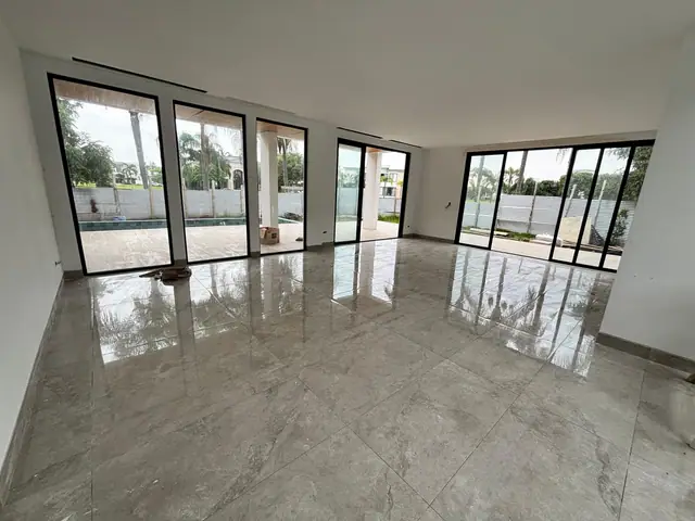 Espectacular Casa Al Lago en Construcción 1014 m² Terreno, foto 5