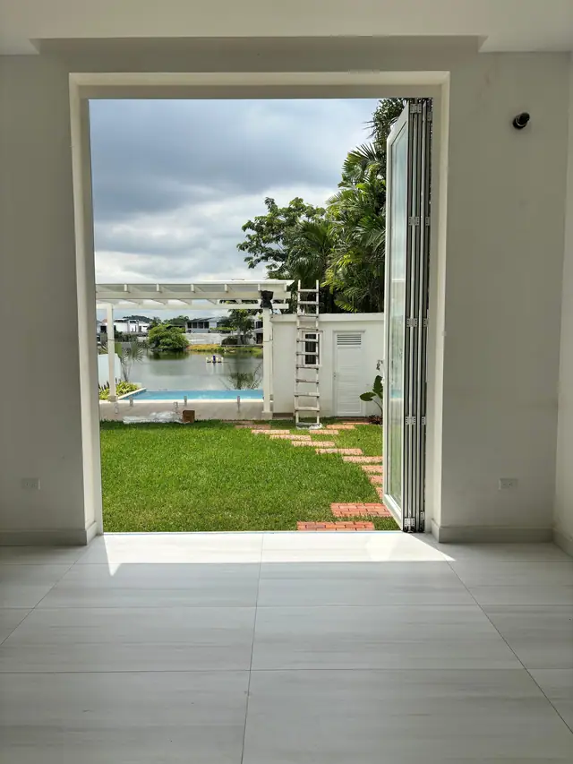 Exclusiva Casa de Lujo en Samborondón con Vista a La Laguna, foto 3