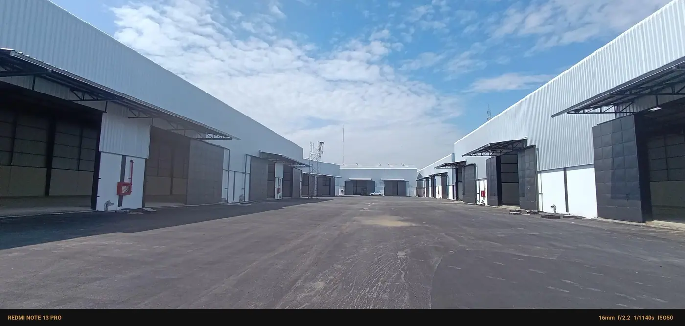 Bodegas en Sector Industrial por Estrenar, foto 1