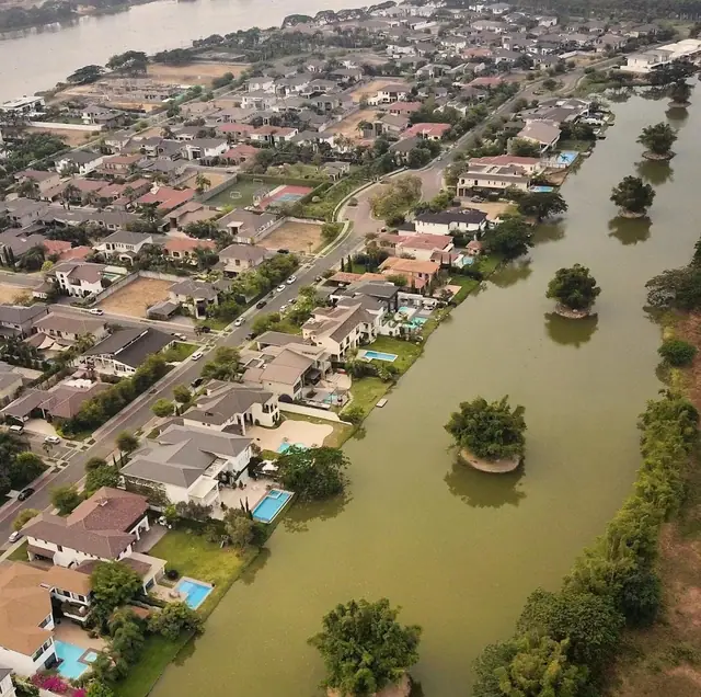 Impresionante Mansión Frente Al Río en Urb Ribera de Batán, foto 4
