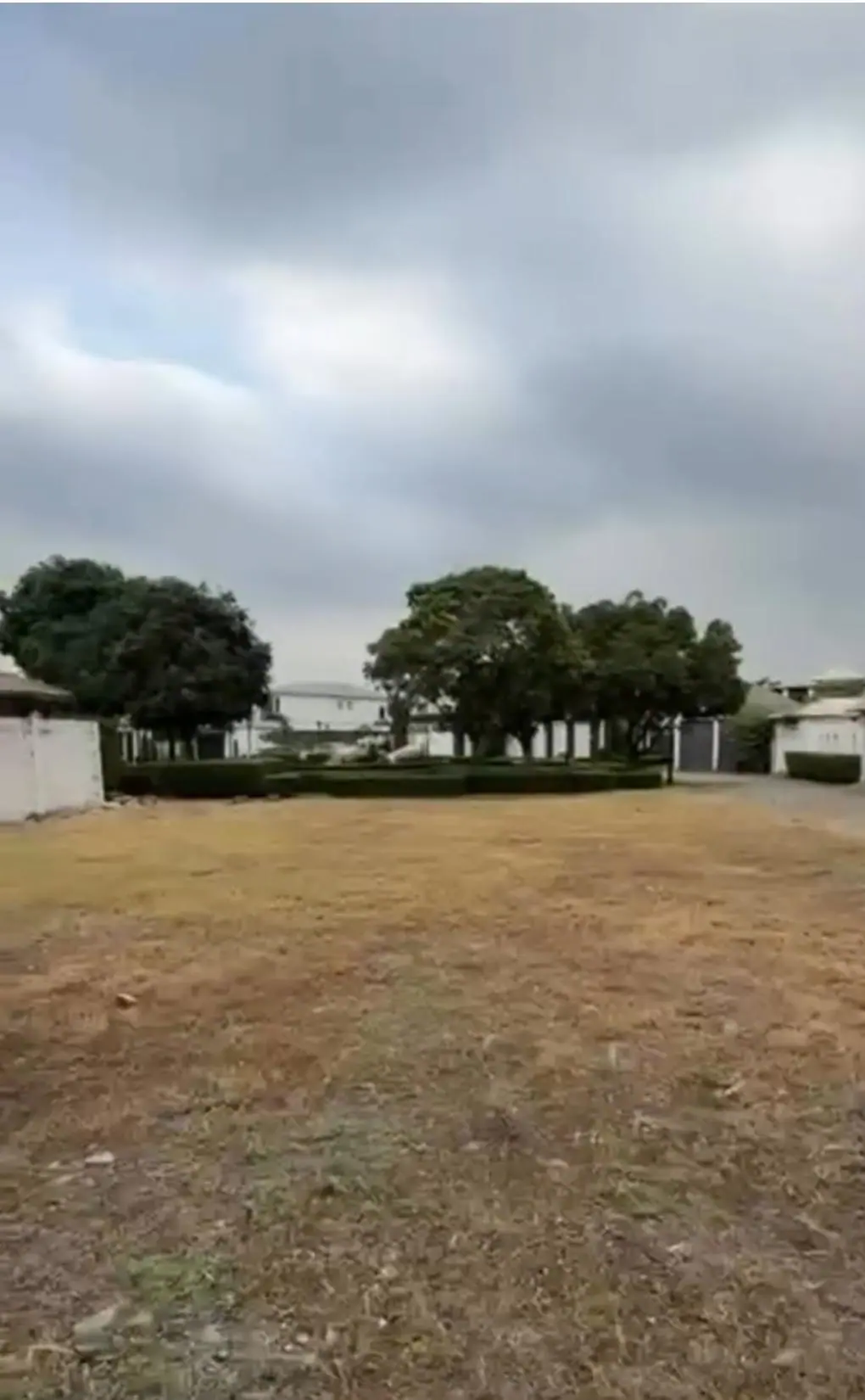 Terreno en Exclusiva Urb Lagos de Batán, foto 1