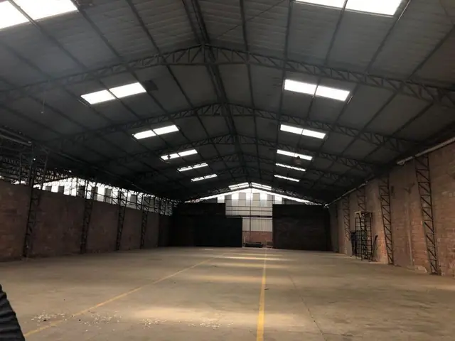 Bodega - Galpon Via Daule Km 12.5 4.200 m de Bodega 6.000 m Terreno